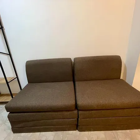 Cozy Midtown Studio In U3 アパート