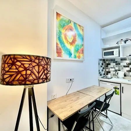 Cozy Midtown Studio In U3 *